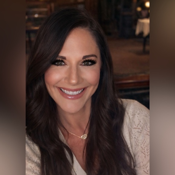 Meet the Posher Other - Meet your Posher, Erin